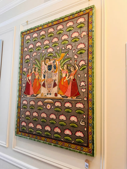 Shrinathji with Gopis in Emerald